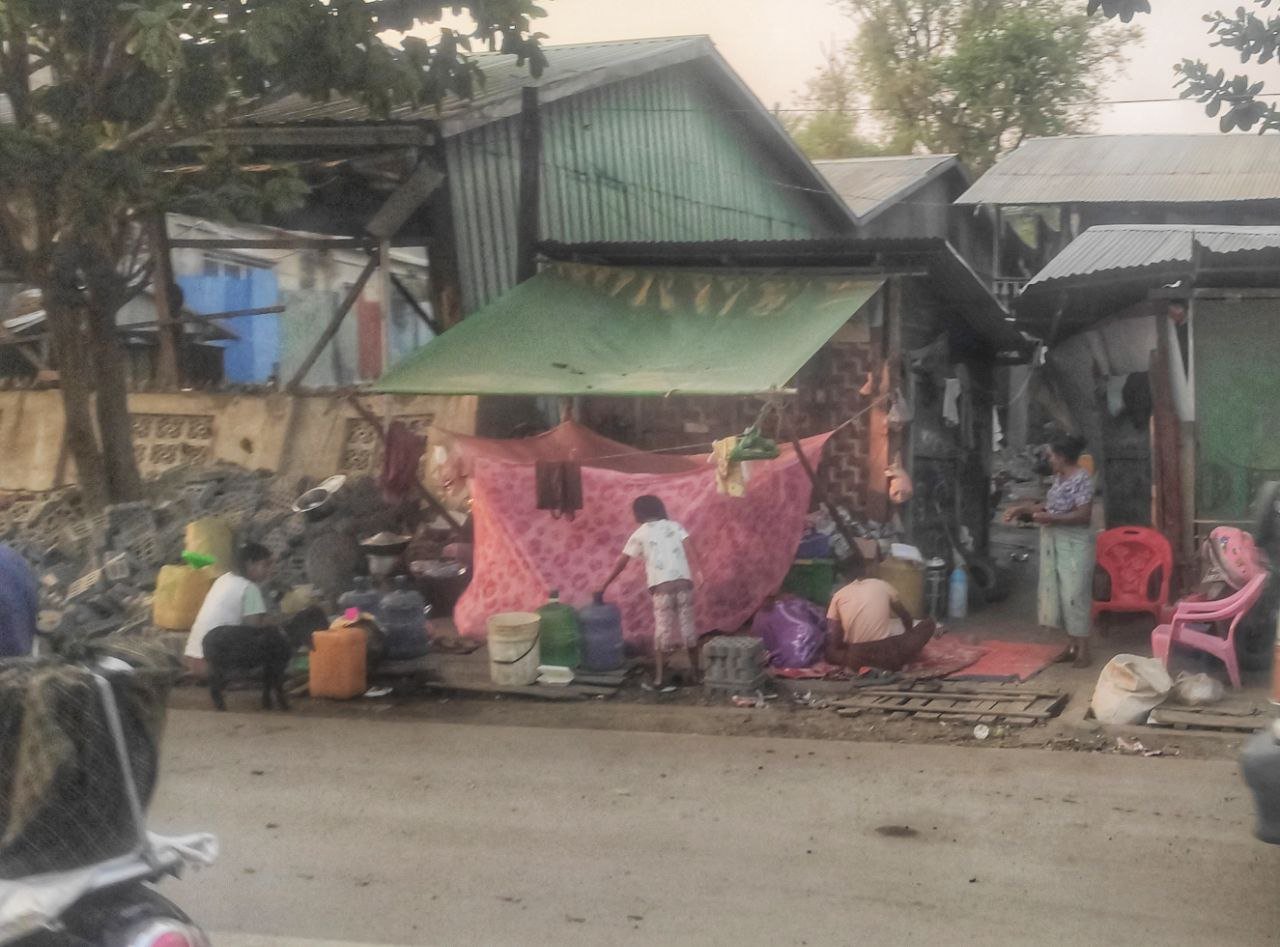 ငလျင်ကြောင့် အခြေခံလူတန်းစား တွေ ၊ လူလတ်တန်းစားတွေ ရဲ့ ဆုံးရှုံးနစ်နာမှု ပုံရိပ်